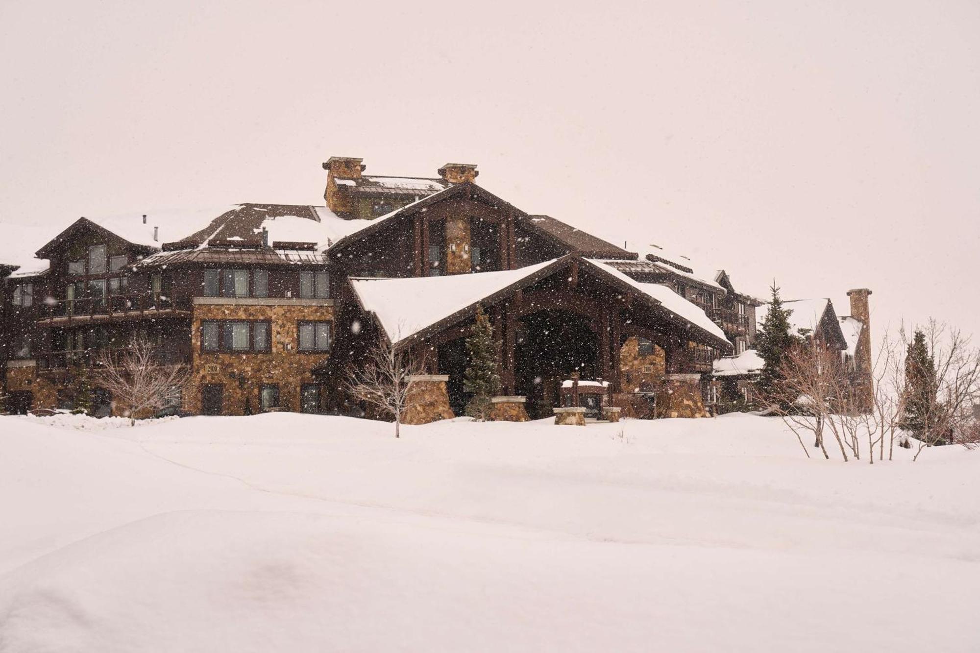 Waldorf Astoria Park City Exterior photo