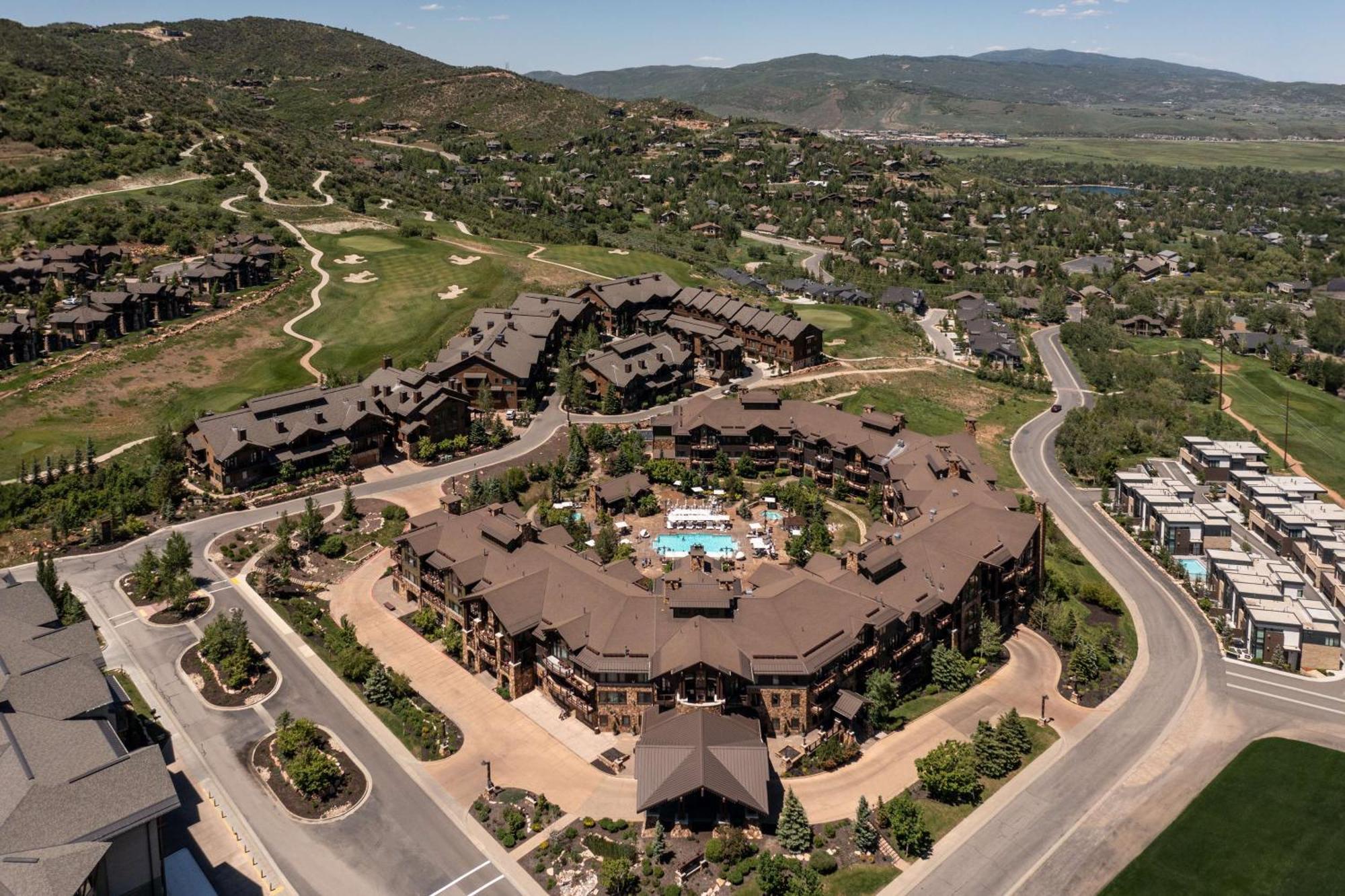 Waldorf Astoria Park City Exterior photo