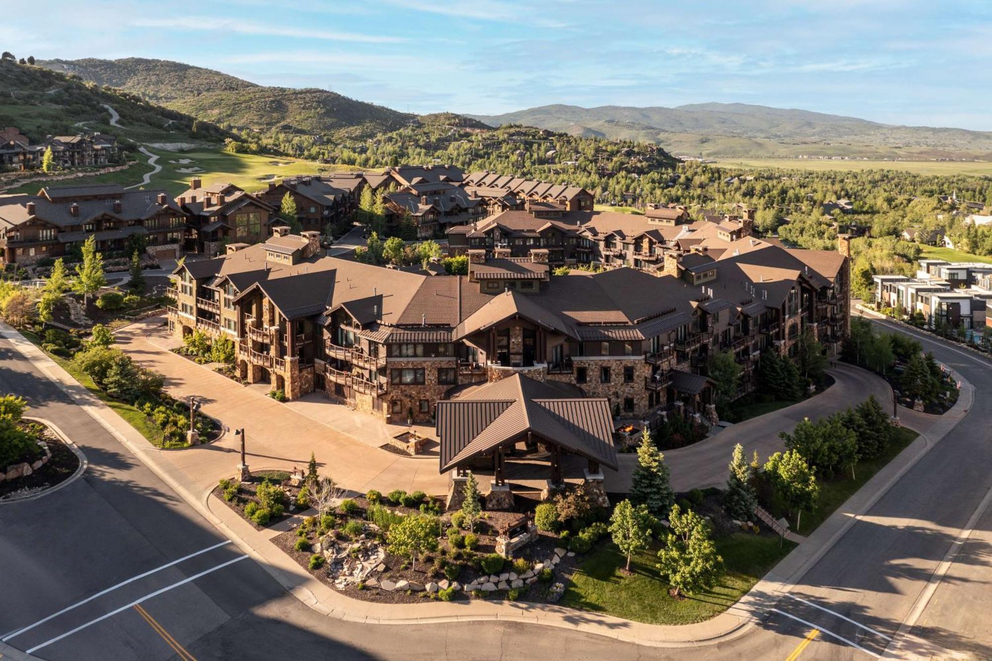 Waldorf Astoria Park City Exterior photo